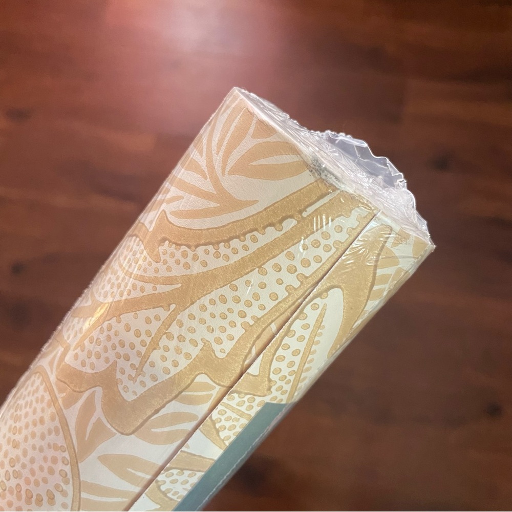 🔥CLOSET CLEAR OUT🔥 NEW Morris & Co.Apple Wallpaper (2 rolls) Read Description✨ - Picture 8 of 9